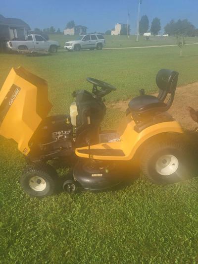 cub cadet riding mower - Thumbnail 2