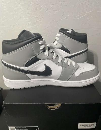 air Jordans - Thumbnail 5