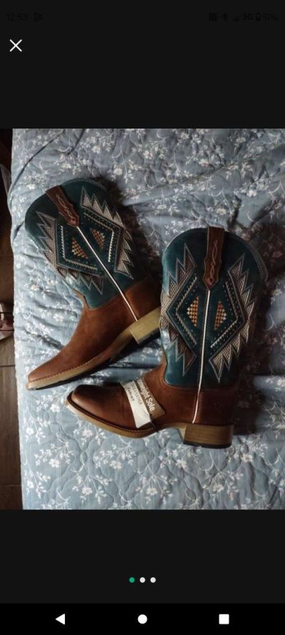 Ariat cowboy boots WOMENS - Beaumont, California