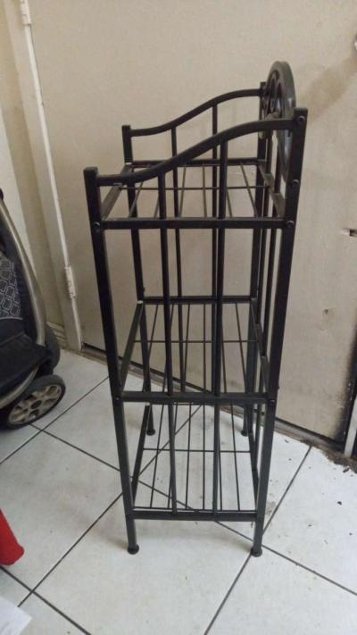 metal shelf - Thumbnail 2