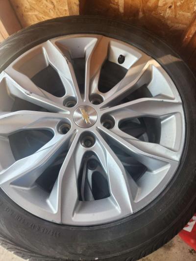 A set of 4 17 inch rims and tires - Thumbnail 3