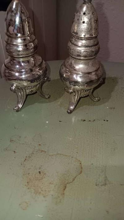 old salt and pepper shakers - Thumbnail 2