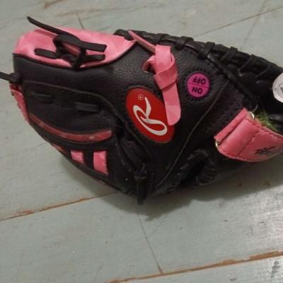 pink softball glove - Thumbnail 2