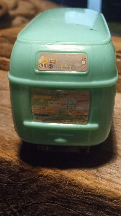 Disney Pixar car Filmore eyes up Bus 2006 - Thumbnail 4