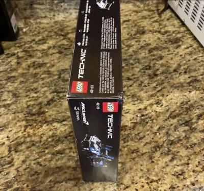 Lego Technic McLaren Senna GTR - Thumbnail 4