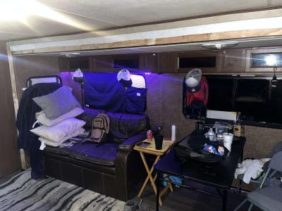 camper - Thumbnail 3