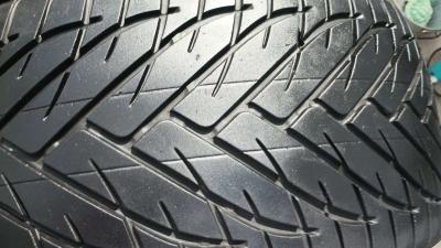 305 35 24 tires  1 pair matching - Springtown, Texas