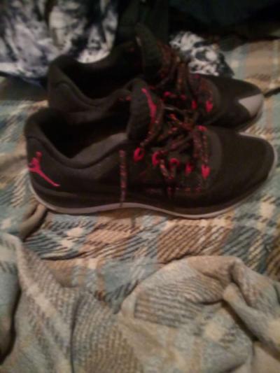 Jordans - Thumbnail 4