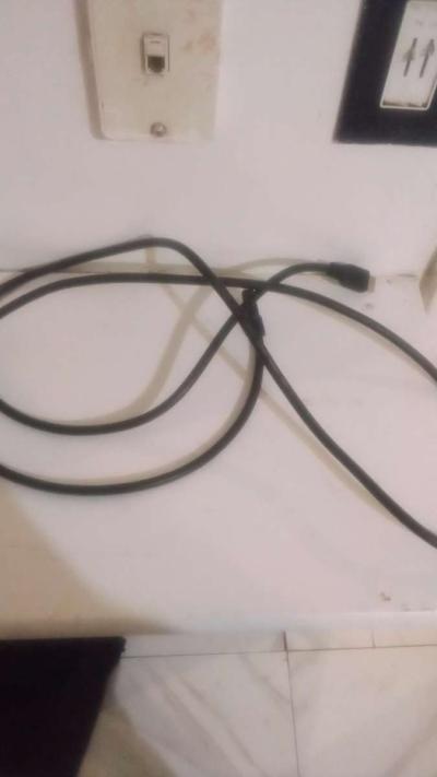 Xbox one S white - Thumbnail 4