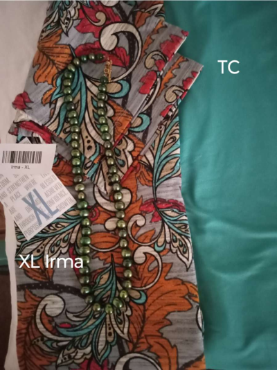 NWT LuLaRoe XL tops and TC leggings 28 each - Thumbnail 4