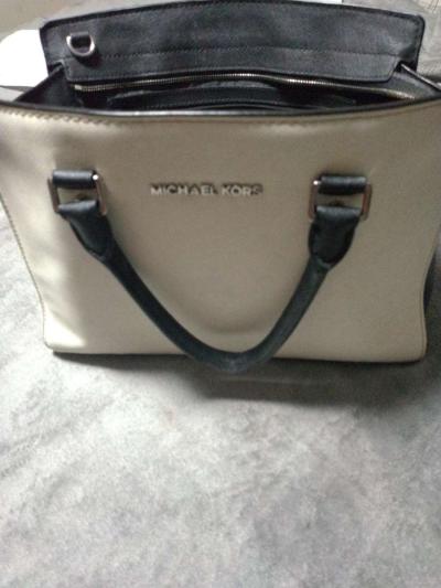Michael kors purse - Thumbnail 3