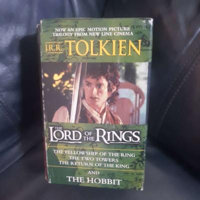Lord of the Rings bookset - Thumbnail 4