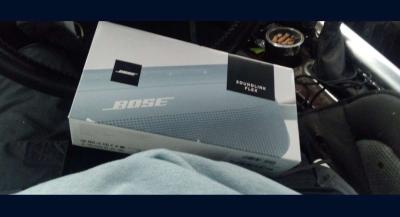 Bose SoundLink Flex Portable Speaker - Thumbnail 3