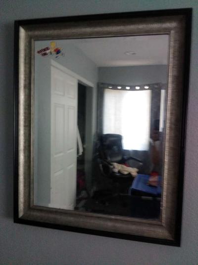 its a beautiful mirror its well taking care of I no longe it - Thumbnail 2