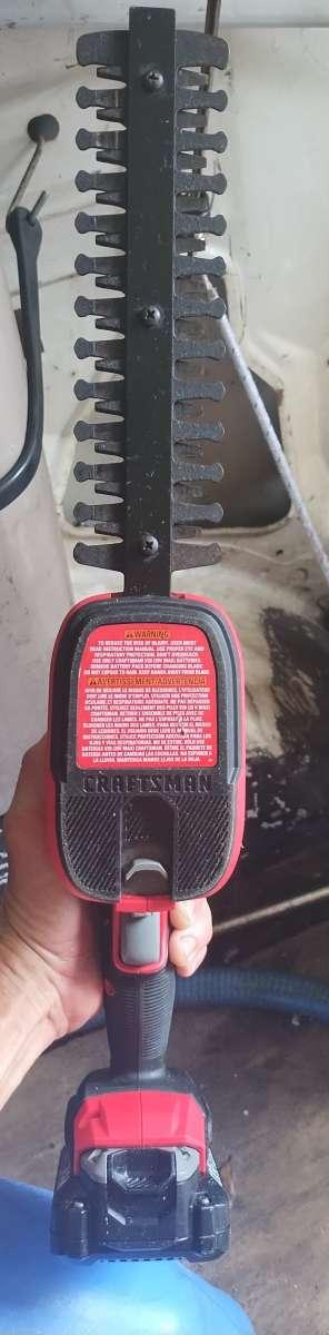 20 v max 8in hedge trimmer - Thumbnail 5