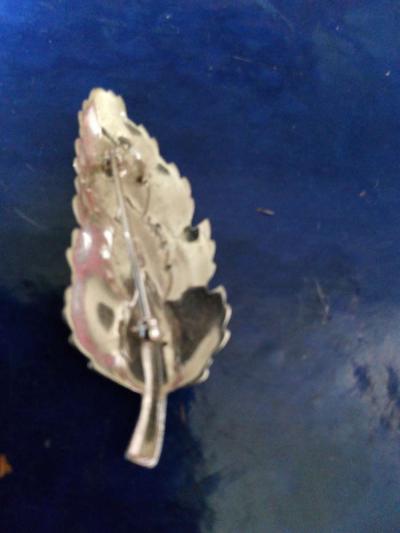 Sterling Silver Leaf Pin - Thumbnail 4