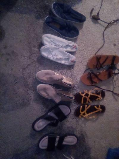 woman shoes - Thumbnail 2