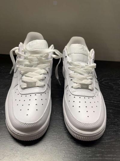 Air Force 1 women sz 7 - Thumbnail 4