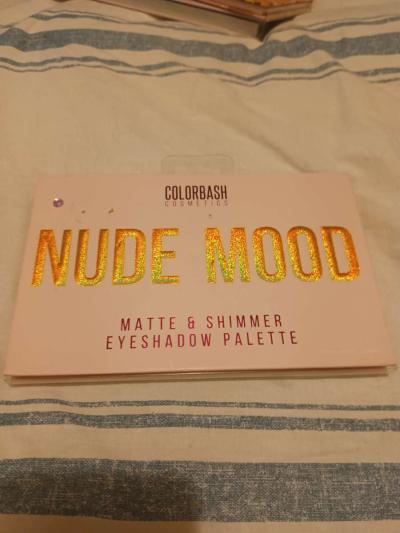 eyeshadow palettes full size four five of them