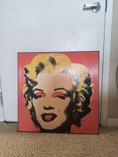 Hollywood Moving Sale Everything Must Go - Thumbnail 5