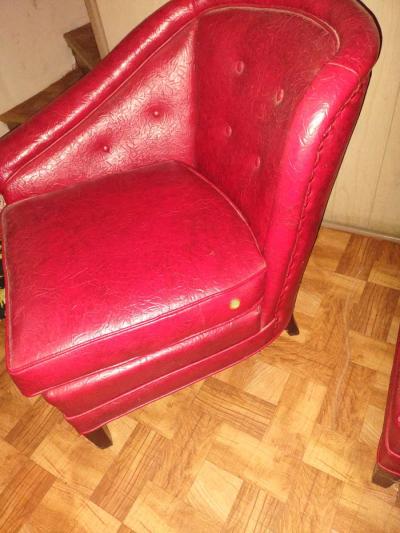 beautiful leather chairs - Thumbnail 3