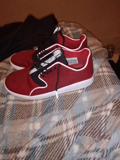 Nike Air Jordan eclipse University size 9 and half - Thumbnail 2