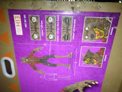 lifesize Halloween werewolf and towering phantom new in box - Thumbnail 4