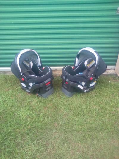 2020 Graco snugride snuglock 35 - Thumbnail 2