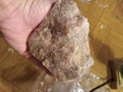 Quartz Mineral rock and crystals - Thumbnail 4