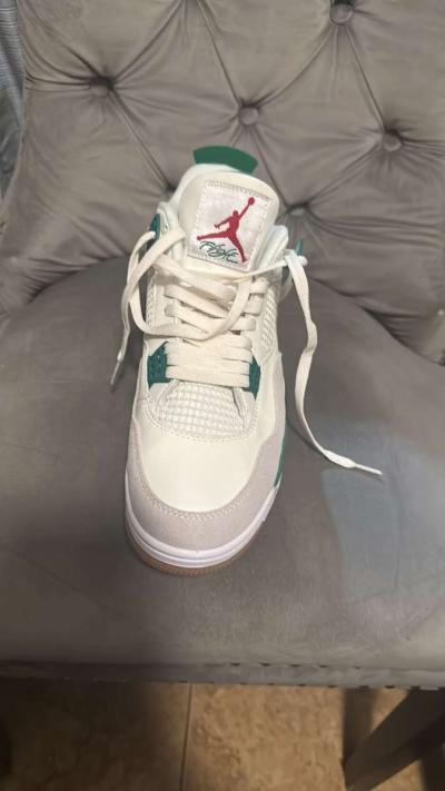 air Jordan 4s pine green - Thumbnail 4