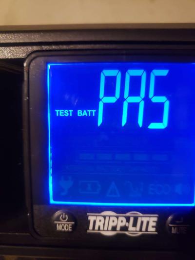 UPS back up with full battery - Thumbnail 4