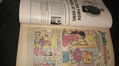 Josie and the pussycats vol 45 - Thumbnail 2
