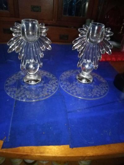 Pair of New Martinsville meadow etch Candleholders - Thumbnail 2