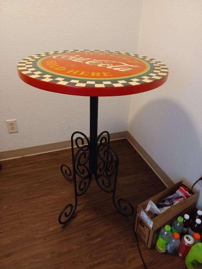 coke pub table set - Austin, Texas
