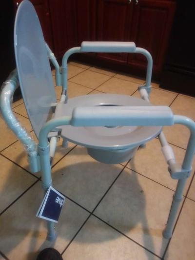 Drive portable folding Steel Commode New - Thumbnail 3