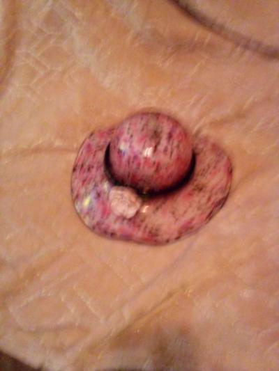 A woman flower pink bowl hat it real nice - Thumbnail 6