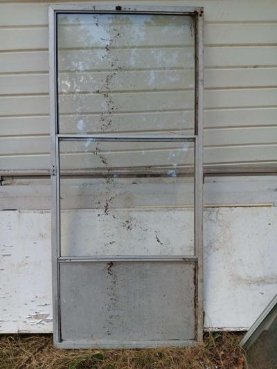 1 storm door and 2 windows - Thumbnail 2