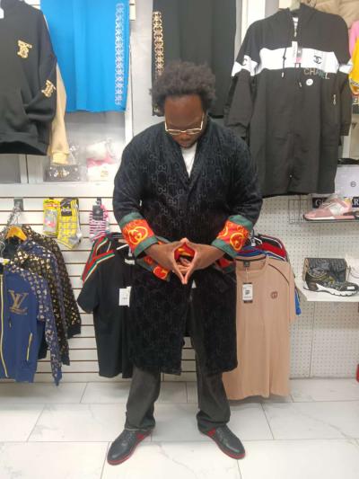 unisex Gucci robe M and XL - Thumbnail 2