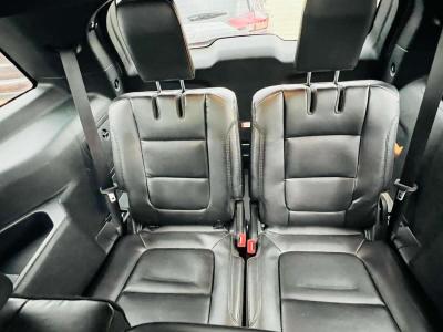 2019 Ford Explorer XLT 134k millas - Thumbnail 4