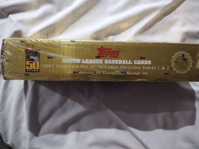 Topps 2001 Major League Baseball Cards Series 1  2 Sealed Bo - Thumbnail 2