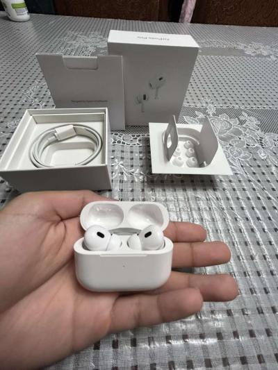 AirPod pro 2 gen - Ferndale, Washington