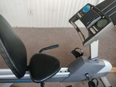 pro form px90 exercise bike w built in training programs - Thumbnail 2