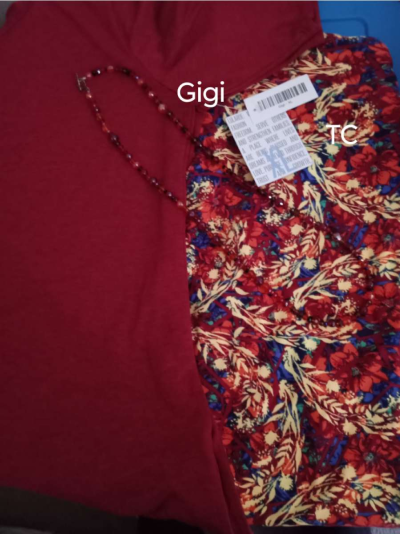 NWT LuLaRoe XL tops and TC leggings 28 each - Thumbnail 2