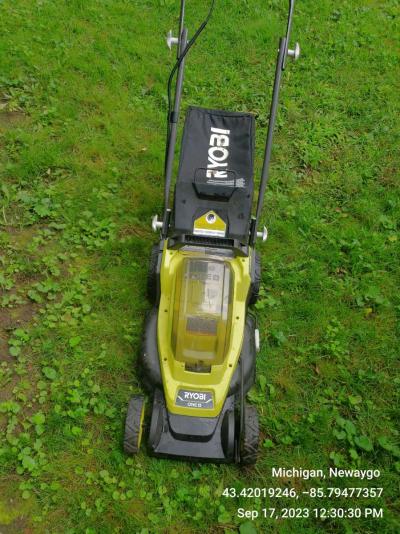 13 Inch Battery Powered Ryobi Lawnmower - Thumbnail 2