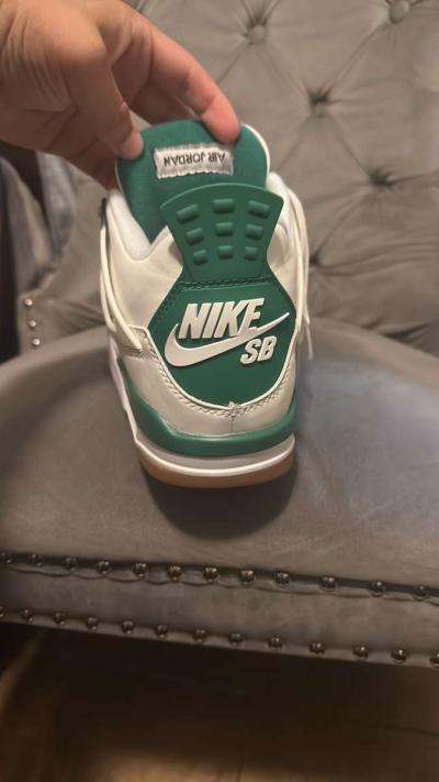 air Jordan 4s pine green - Thumbnail 2