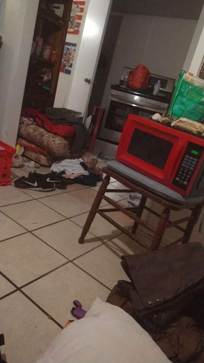 house hold items leaving need gone - Thumbnail 3