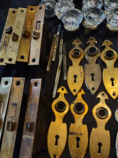 8 glass door knob sets - Thumbnail 6