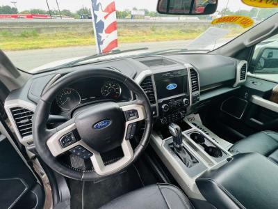 2018 Ford F150 Lariat 139k miles - Thumbnail 2
