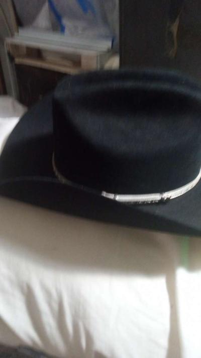 La suetre charra 1000x limited edition