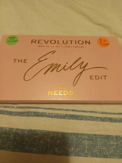 eyeshadow palettes full size four five of them - Thumbnail 4